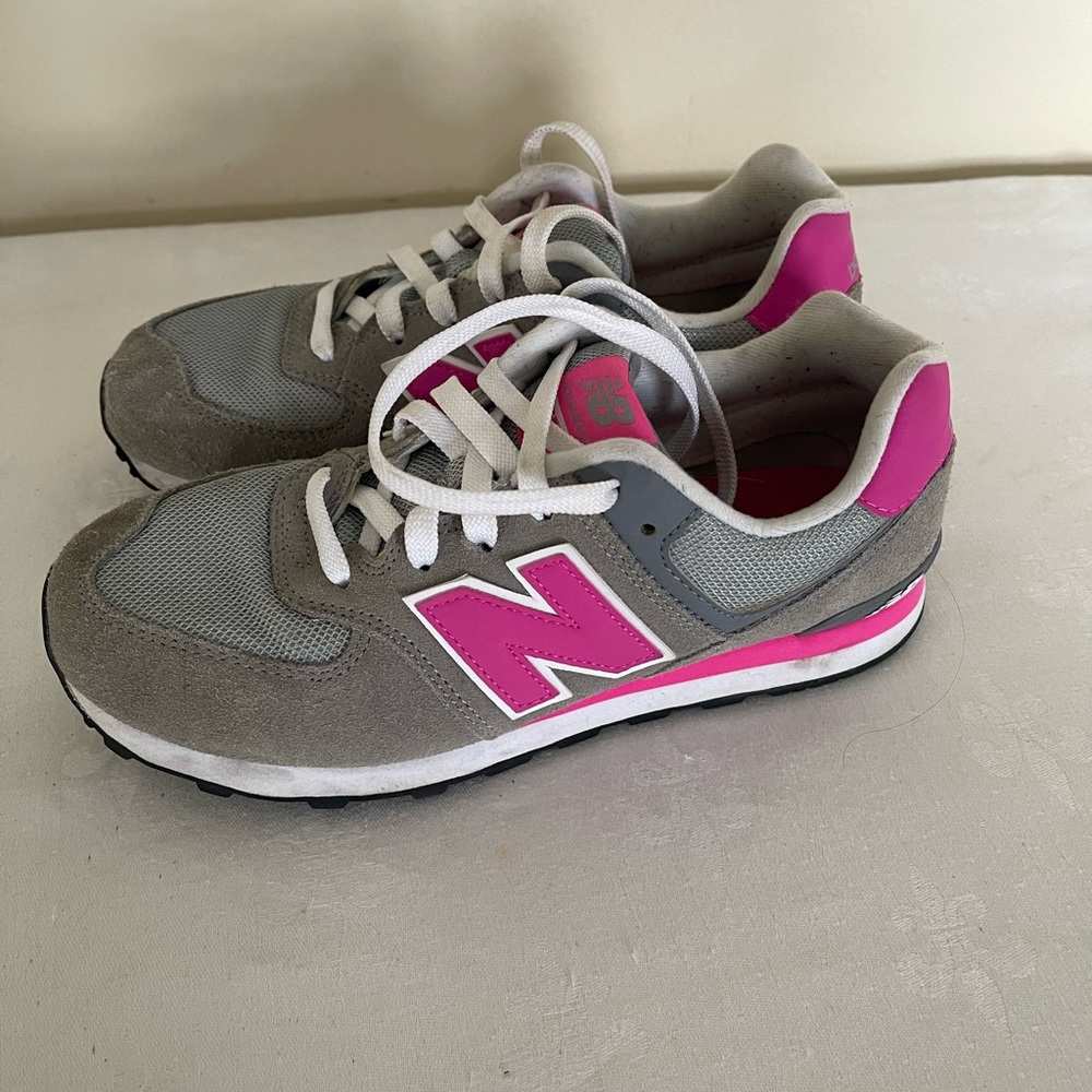 New Balance 574 Core Gray And Pink